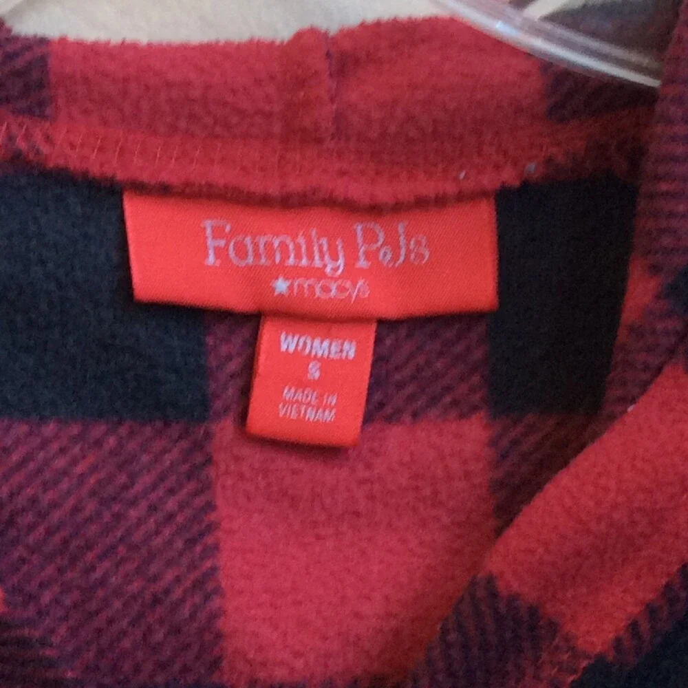 FAMILY PJS MACYS WOMENS SMALL HOODED ONE PIECE PAJAMA RED BLACK PLAID FLANNEL